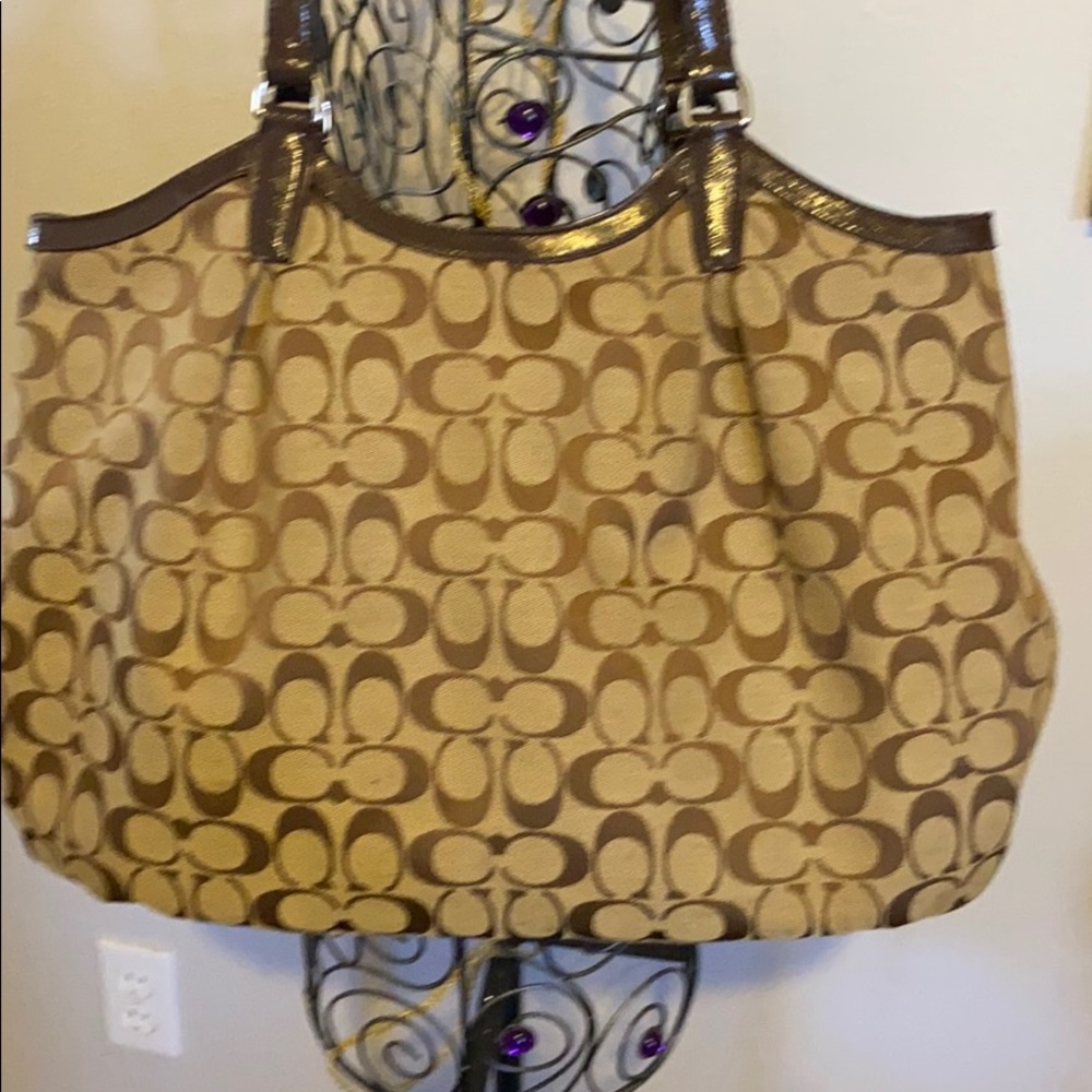 Coach large shoulder bag. Signature C pattern - Picture 6 of 16